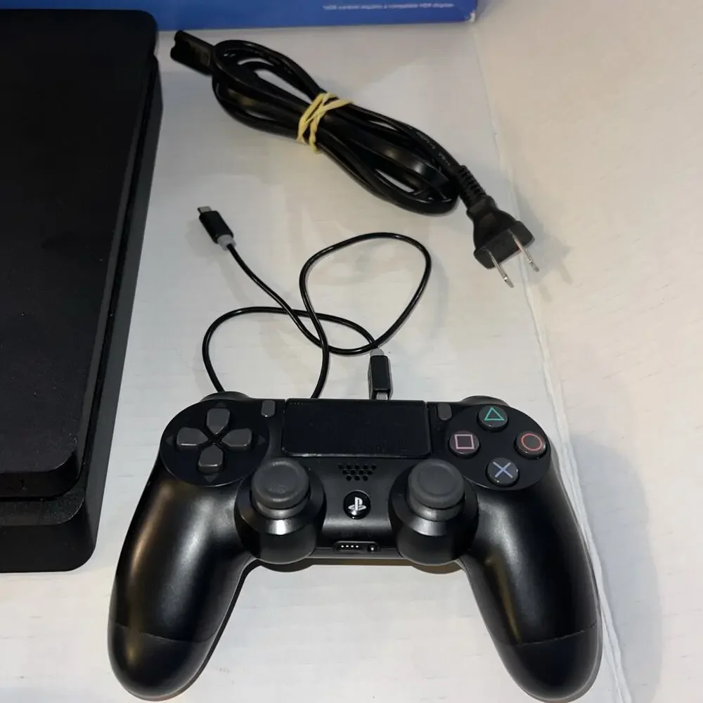 Sony PlayStation 4 Slim 1TB Black PS4 Console CUH-2215B -CLEAN WORKS TESTED-CIB